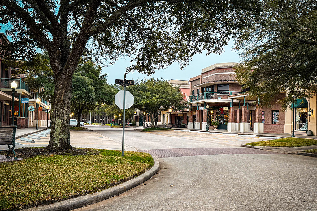 Tree-lined streets and shops in Kingwood Town Center